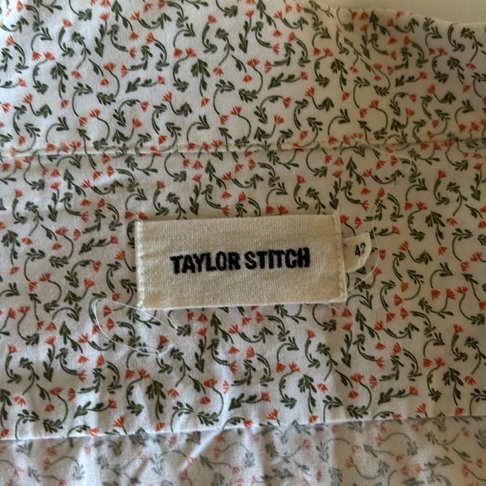 Taylor Stitch short sleeve Hawthorn in CA Poppy - Picture 2 of 4